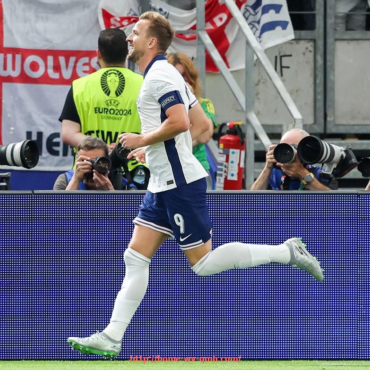 球盟会官网-拜仁慕尼黑全队球员2025赛季最新介绍